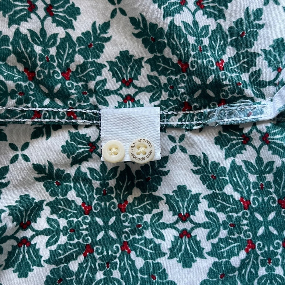 Reyn Spooner Men's XXL Button Down Shirt Cotton Hawaiian Aloha Green Holly Red - Picture 10 of 10
